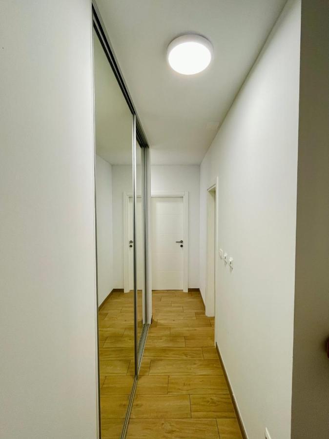 Alida Valli Apartment Kaštela Екстериор снимка