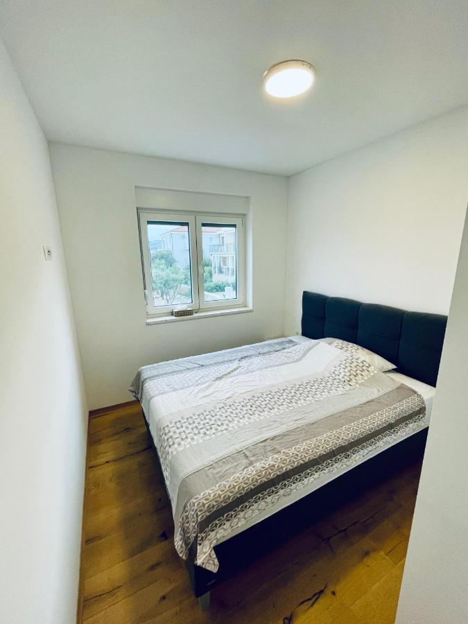 Alida Valli Apartment Kaštela Екстериор снимка