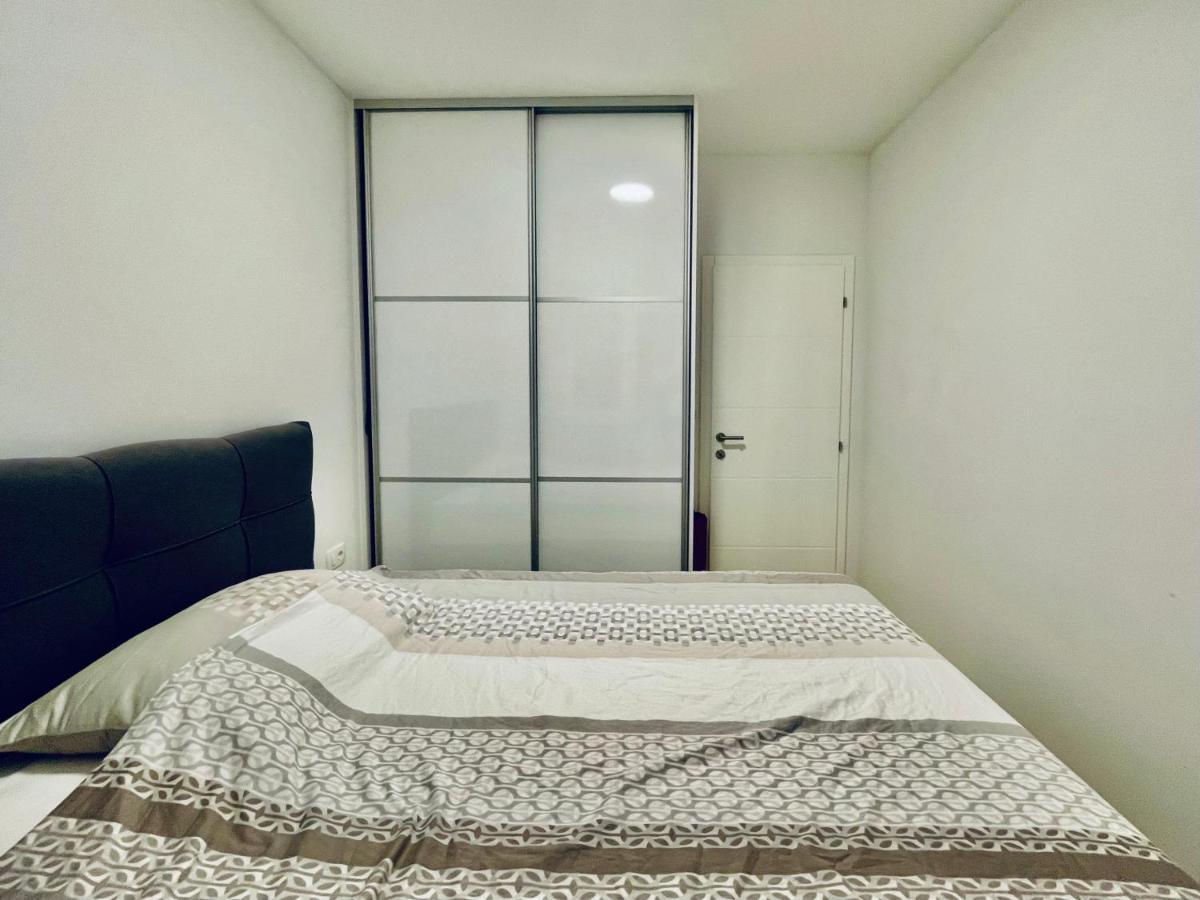 Alida Valli Apartment Kaštela Екстериор снимка